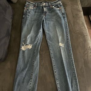 Medium wash gap skinny Jean